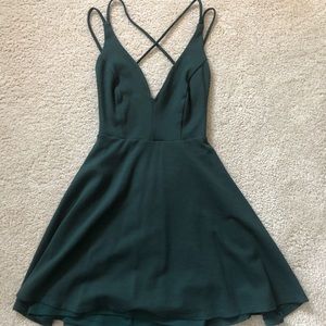 LULU’S GREEN OPEN BACK SKATER DRESS
